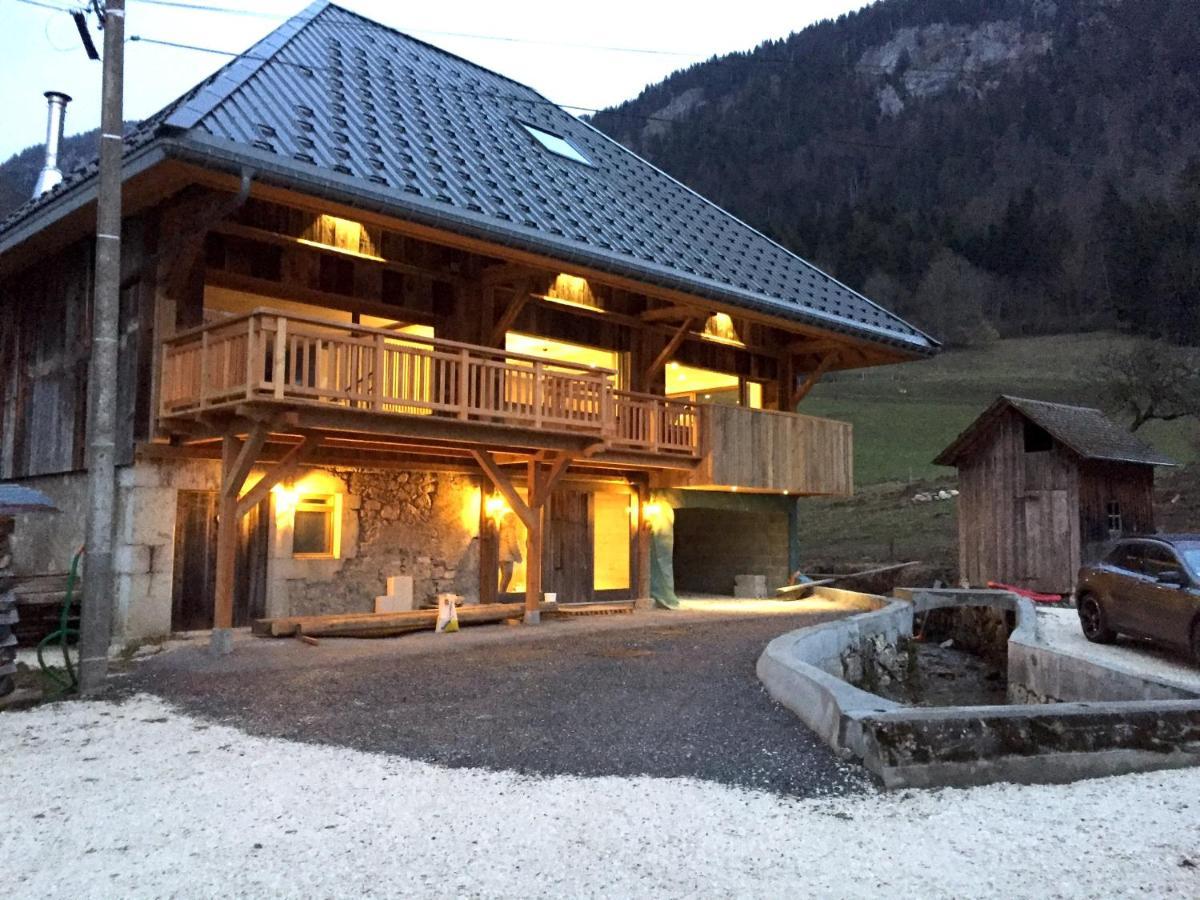Bellecombe-en-BeaugesLa Grange Au Ruisseau别墅 外观 照片
